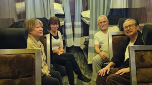 people in the oxygen chamber